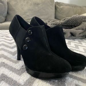 Womens size 7.5 heels